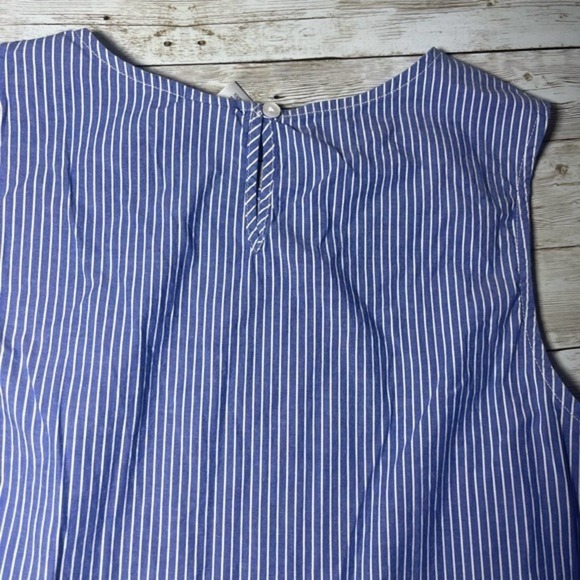STRIPED Sleeveless Peplum Top Medium - Picture 5 of 5